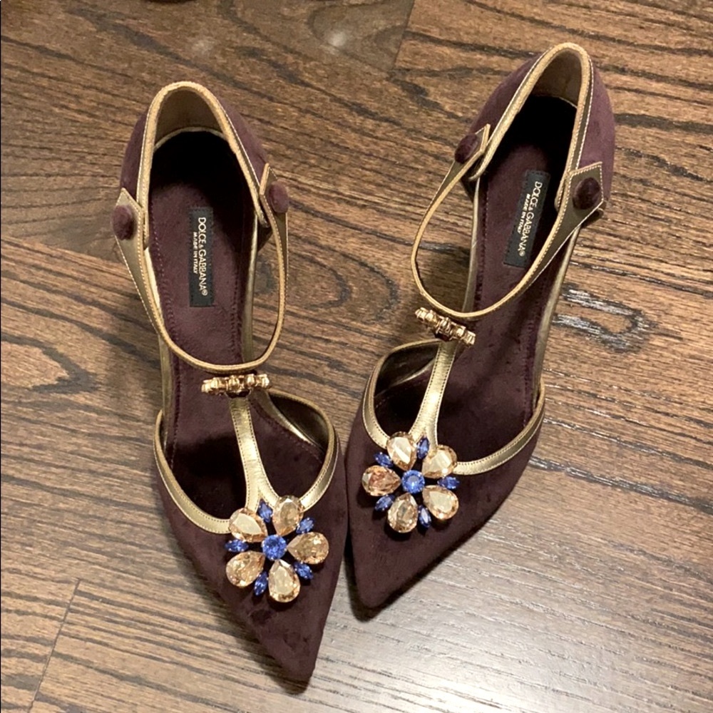 Dolce & Gabbana Velvet Tstrap w/ crystal brooches